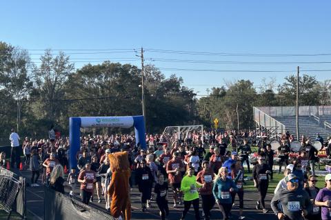 On February 3, more than 2,000 Seminole County Public Schools employees and family members came out for a day of exercise and wellness at the Strolling With Serita 5K and Wellness Fair, sponsored by HCA Florida Healthcare and MD Now.